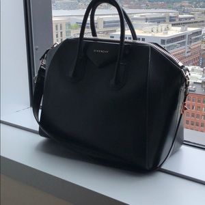 givenchy antigona large